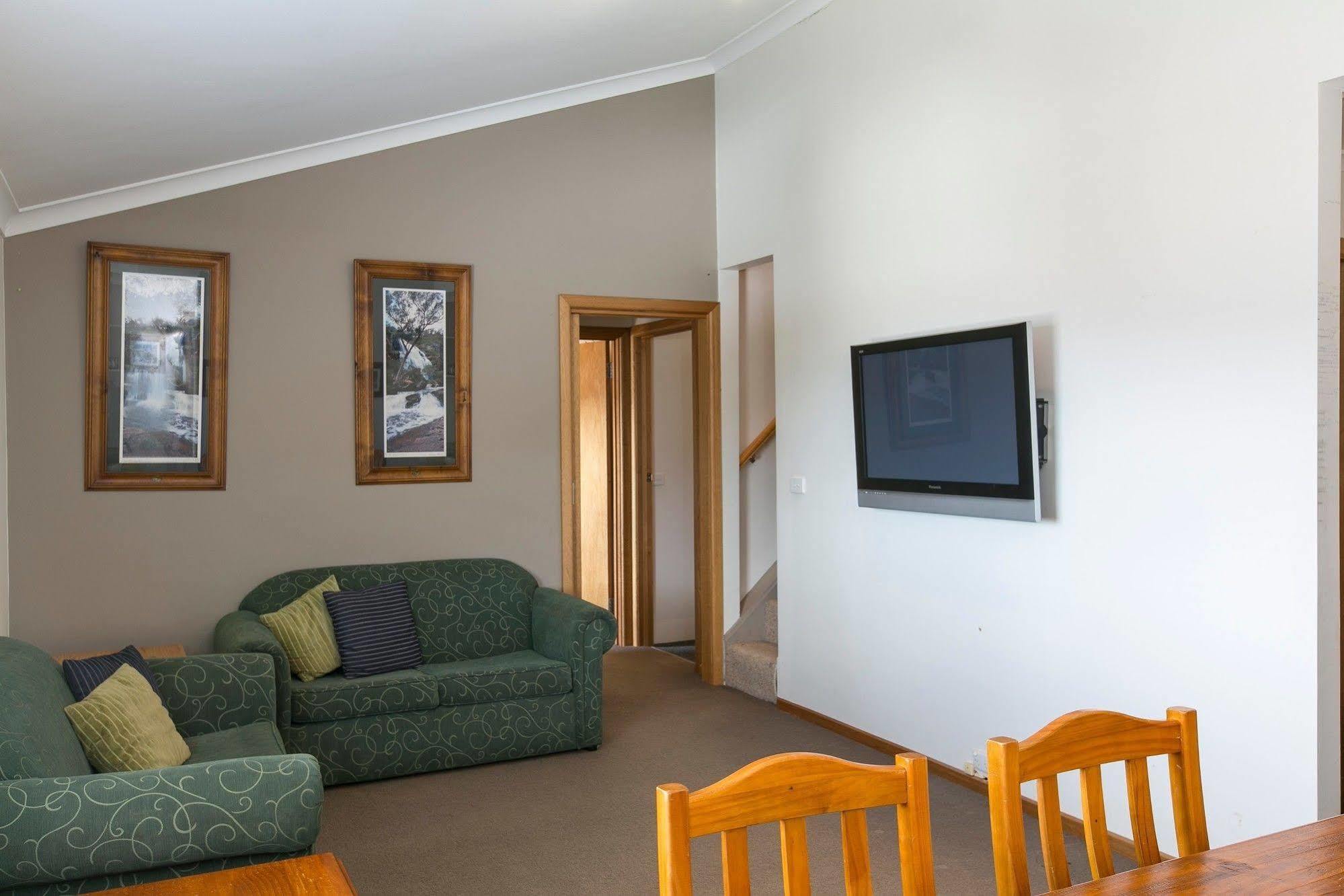 Cooroona Alpine Lodge Falls Creek Exterior foto
